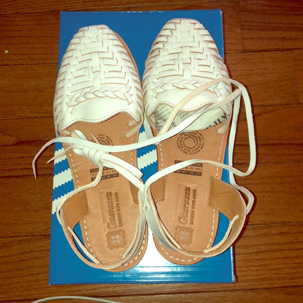 Guaraxez Authentic Artisan Sandals
